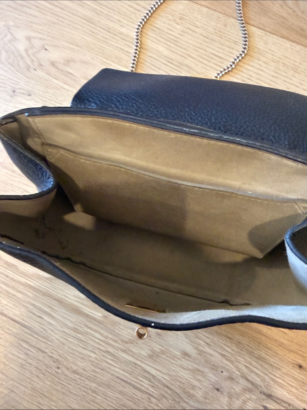Chloe Small Drew Leather Crossbody Bag - Black - Picture 7 of 8